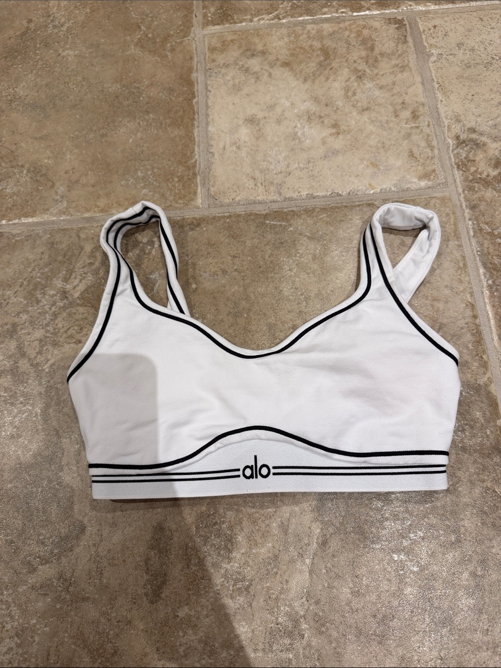 ALO Yoga White airbrush heart throb bra